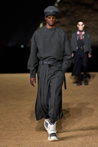 Look 66